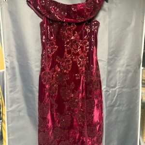 Adrianna Papell Velvet Floral Midi Dress in Deep Red